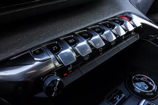 1.8T+8AT，这台前驱SUV也能玩冰上漂移，你敢信？