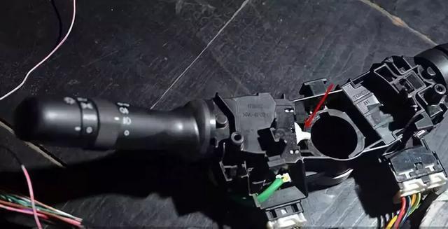 方向盘为什么会自动回正？你想过其中的原因吗？