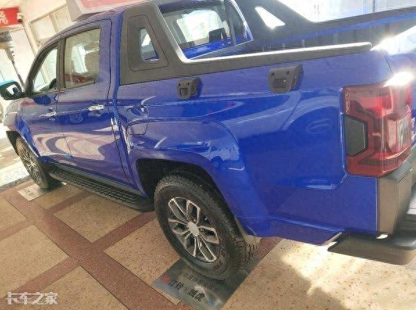 强有力的品牌支撑，家用皮卡主流水准，江铃域虎7好开又省心