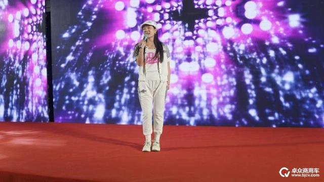 江苏鹰击队亮剑出击！解放全品系推介再获86台订单，惊艳宿迁苏北520店庆