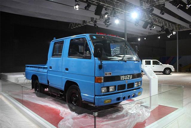 “轻卡王者”的崛起之路，一文看完百年五十铃的传奇历史