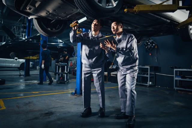 绿牌车过8年质保，看到更换电池的价格后，车主：早知道买油车了