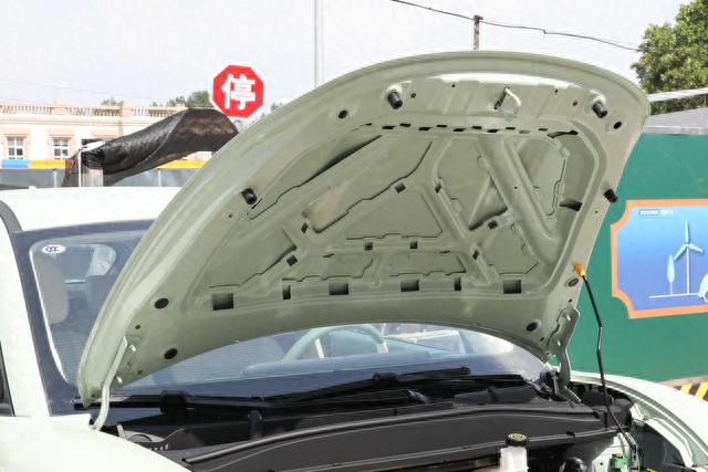 带豪华质感的便宜大空间电动代步车，续航401KM带快充，欧拉好猫 