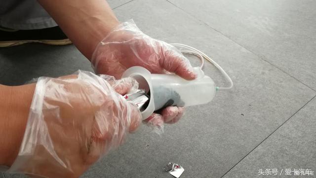 出现不定时异响，众泰T600半轴球笼加油！