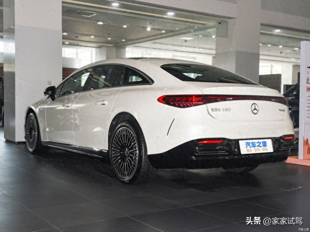 汽车发明者奔驰的创新 纯电EQS以豪华鉴初心