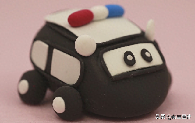 「粘土小汽车」我们做几辆小汽车和迪伦一起去冒险吧