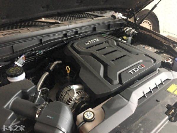 强有力的品牌支撑，家用皮卡主流水准，江铃域虎7好开又省心