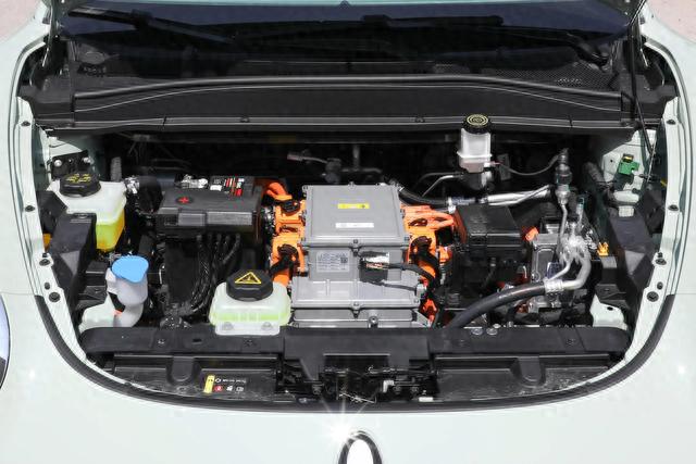 带豪华质感的便宜大空间电动代步车，续航401KM带快充，欧拉好猫 