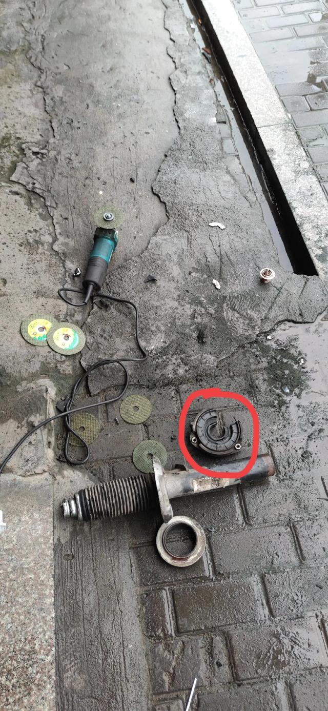 高尔夫6-更换全车4个原厂萨克斯全新避震器减震器