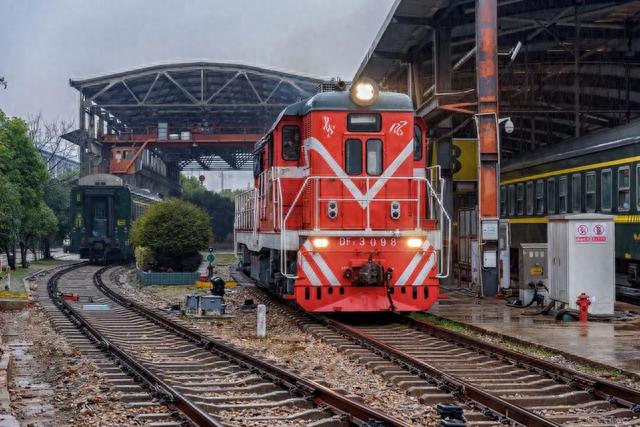 汉十高铁将迎首次春运，首日车票双12开抢