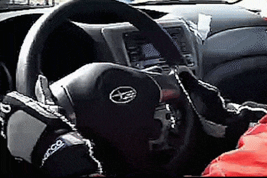 方向盘为什么会自动回正？你想过其中的原因吗？