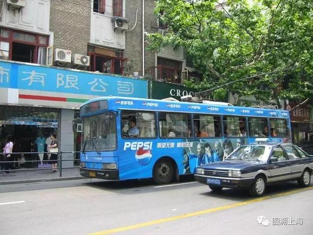 你还记得当年被BB机冠名的3条公交线路吗？