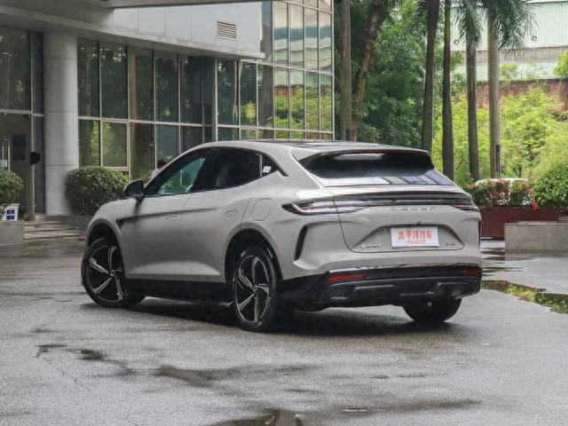 30.18万起，腾势N7终于上市了！云辇-A+双快充，还有对手吗？