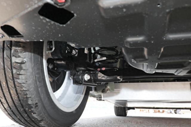 带豪华质感的便宜大空间电动代步车，续航401KM带快充，欧拉好猫 