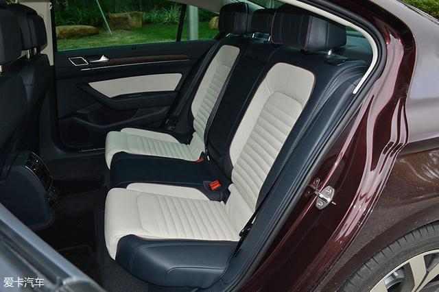 巩固标杆地位 试驾新款一汽-大众迈腾