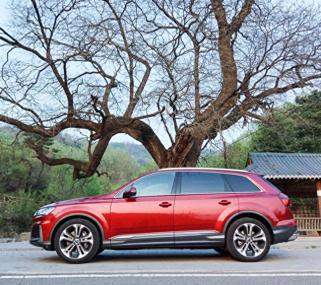 十五年不许变？试全新奥迪Q7……