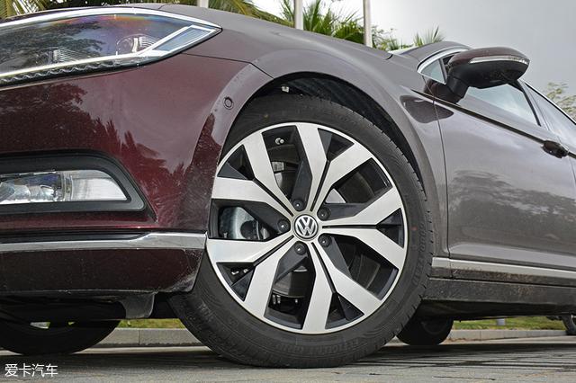 巩固标杆地位 试驾新款一汽-大众迈腾