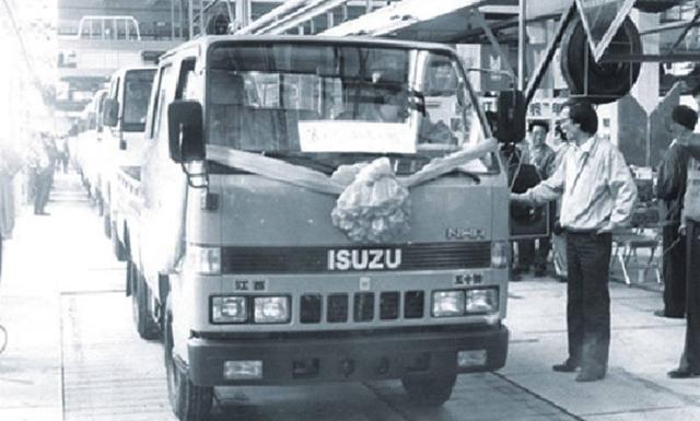 “轻卡王者”的崛起之路，一文看完百年五十铃的传奇历史