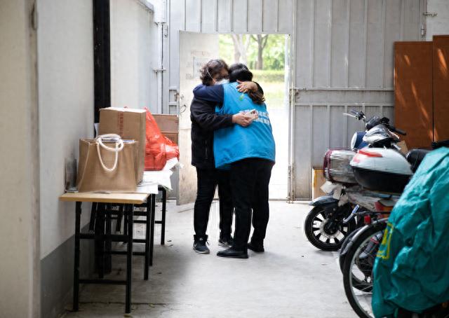 我在现场·照片背后的故事｜浦东封控后第二天，我回到上海……