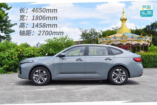 10万元掀背轿车还配L2自动驾驶，动态体验新宝骏RC-5