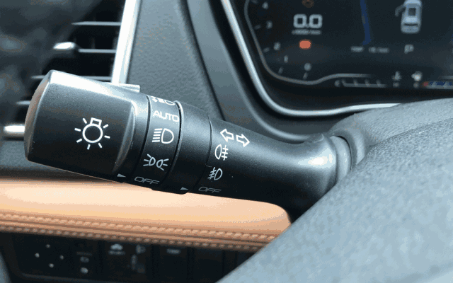 方向盘为什么会自动回正？你想过其中的原因吗？