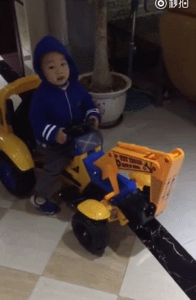 扭扭车、滑板车、平衡……孩子玩的7种车，怎么买不掉坑？