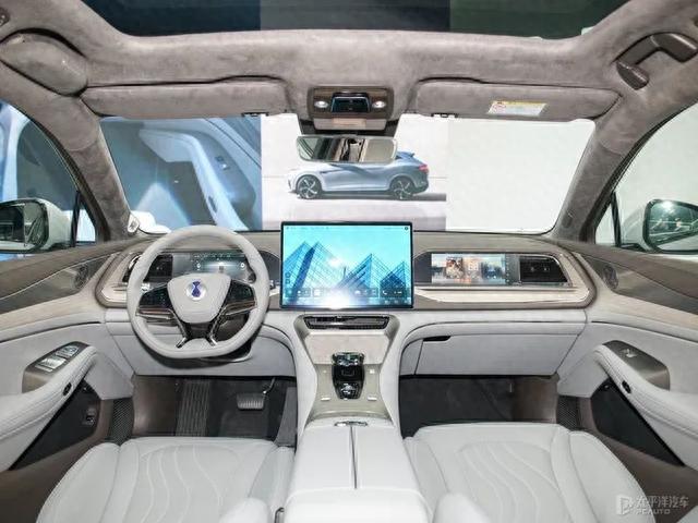 30.18万起，腾势N7终于上市了！云辇-A+双快充，还有对手吗？