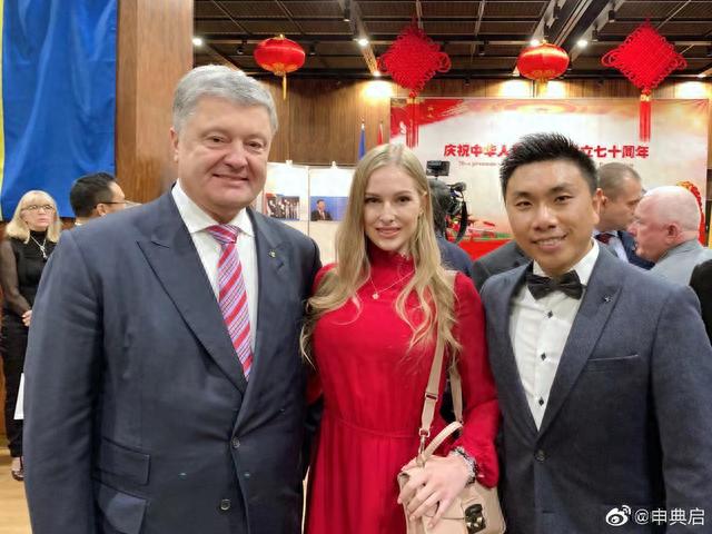 老华人爱思带我逛哈尔科夫，结果到了他家后花园，聊异国开挂逆袭