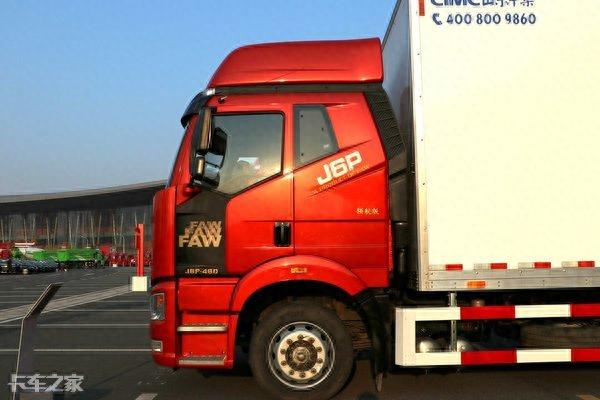 总长20米，还是国六排放，解放J6中置轴货车来了