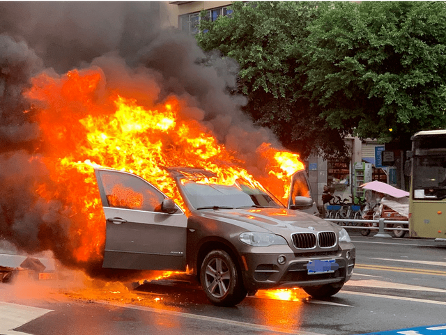 自燃率最高的十款汽车，掌握这些辨别火烧车技巧，避免入坑！