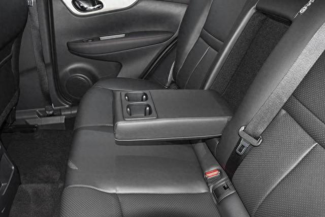 逍客全速段智能导航 紧随同伴不掉队