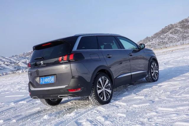 1.8T+8AT，这台前驱SUV也能玩冰上漂移，你敢信？