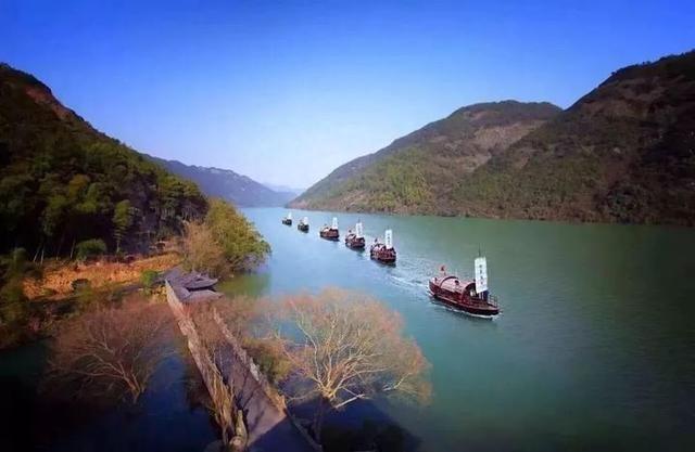 杭黄高铁正式通车，沿线经过7个5A级景区｜附时刻表