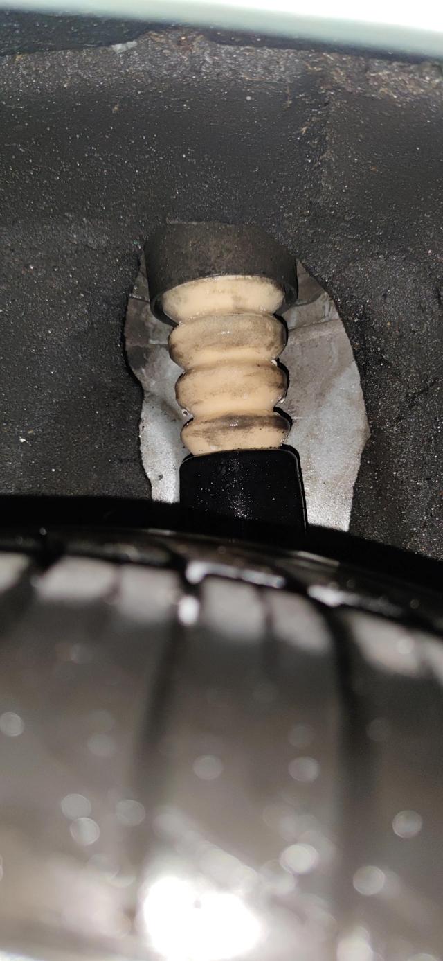 高尔夫6-更换全车4个原厂萨克斯全新避震器减震器