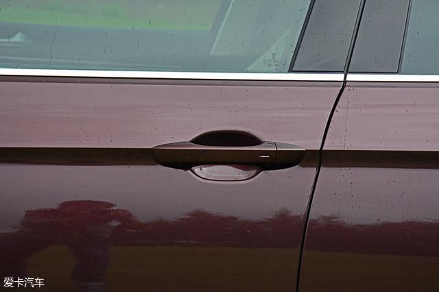 巩固标杆地位 试驾新款一汽-大众迈腾