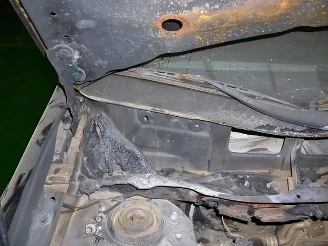 自燃率最高的十款汽车，掌握这些辨别火烧车技巧，避免入坑！