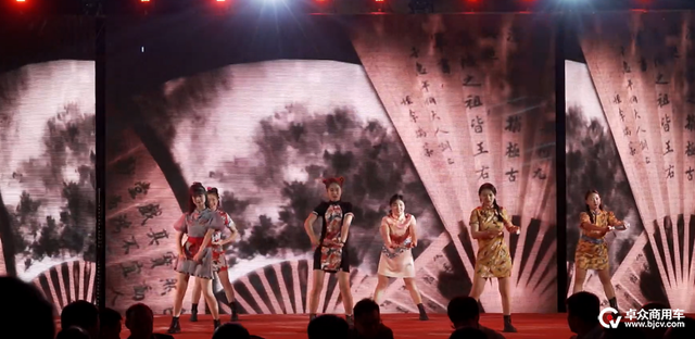 江苏鹰击队亮剑出击！解放全品系推介再获86台订单，惊艳宿迁苏北520店庆