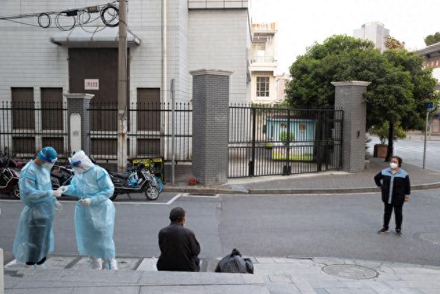 我在现场·照片背后的故事｜浦东封控后第二天，我回到上海……