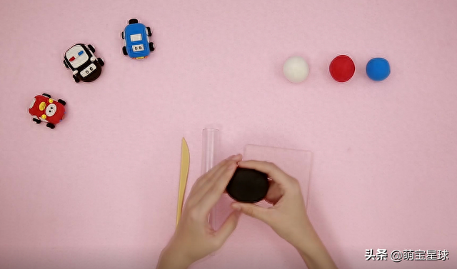 「粘土小汽车」我们做几辆小汽车和迪伦一起去冒险吧