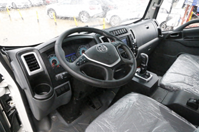 三环纯电冷藏车包车牌只要23.6万，它和电动轻卡有啥区别？