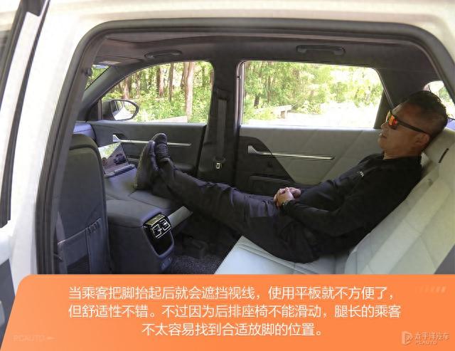 北京现代又推燃油车！价格不到14万，油耗不足7L，这台沐飒香吗