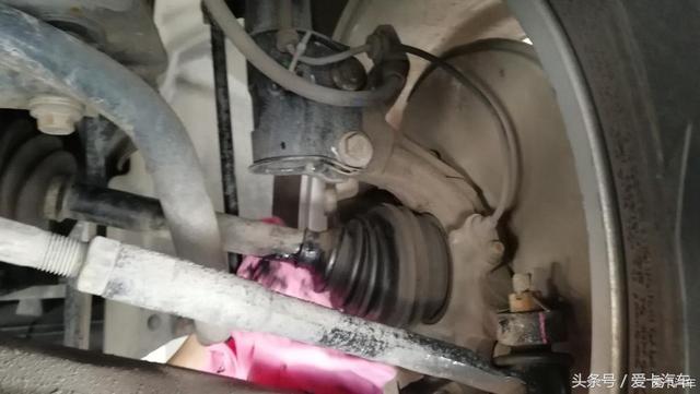 出现不定时异响，众泰T600半轴球笼加油！