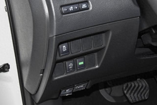 逍客全速段智能导航 紧随同伴不掉队