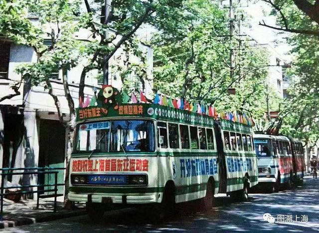 你还记得当年被BB机冠名的3条公交线路吗？