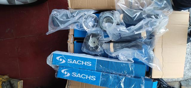 高尔夫6-更换全车4个原厂萨克斯全新避震器减震器