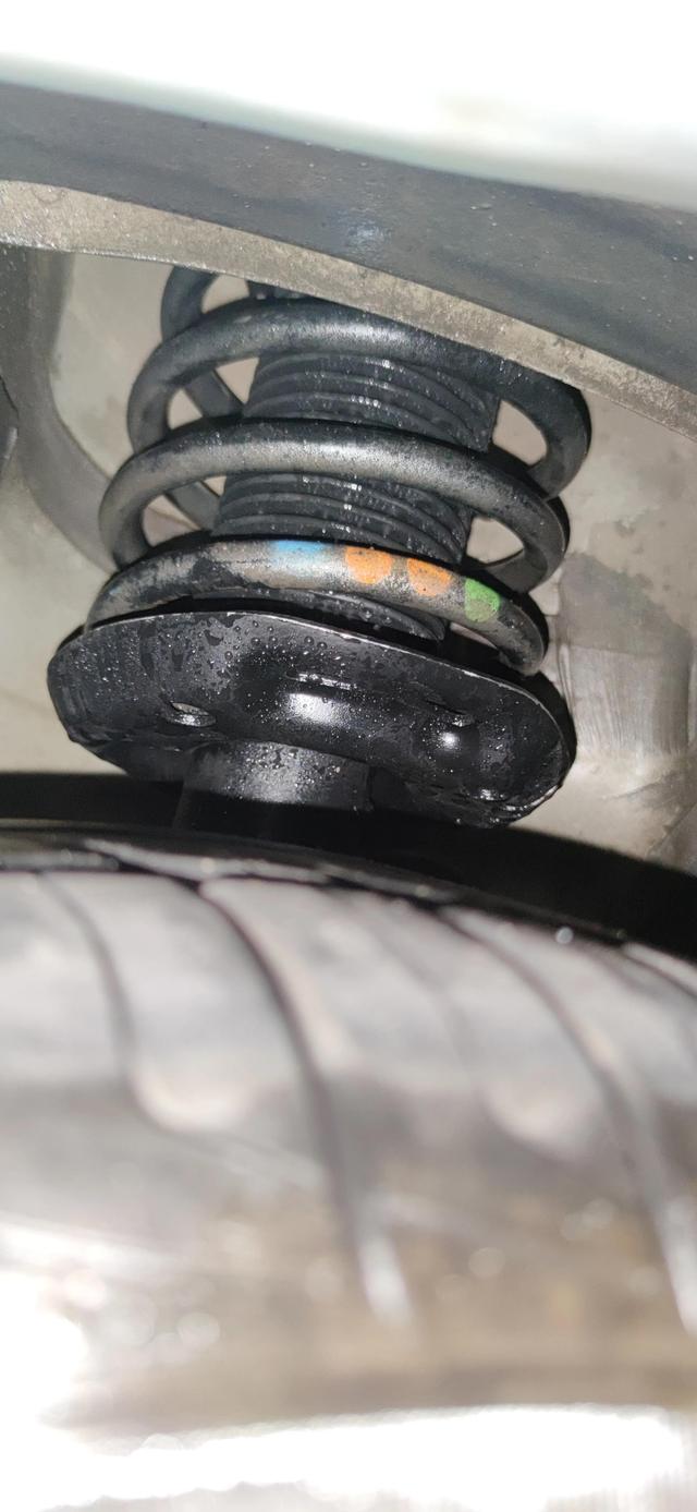 高尔夫6-更换全车4个原厂萨克斯全新避震器减震器