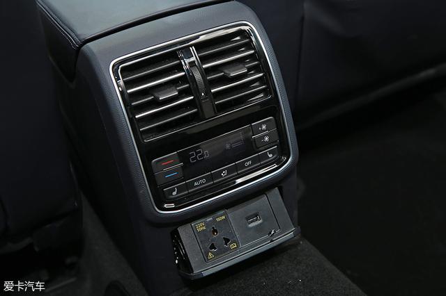 巩固标杆地位 试驾新款一汽-大众迈腾