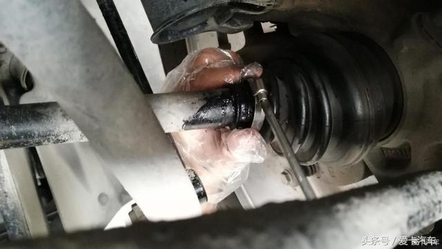 出现不定时异响，众泰T600半轴球笼加油！