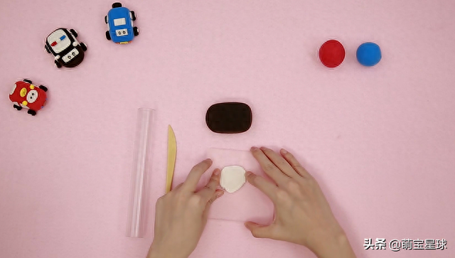 「粘土小汽车」我们做几辆小汽车和迪伦一起去冒险吧