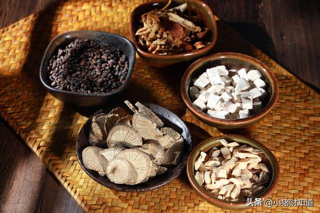 政策密集加码！中药板块异动走强，机构重仓的10大中药股名单梳理